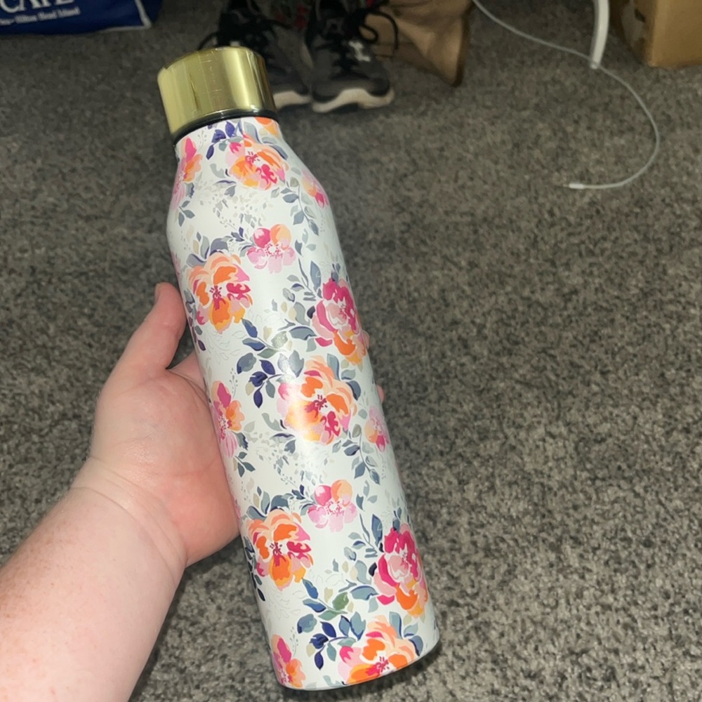 Mary Square Floral Print Water Bottle
